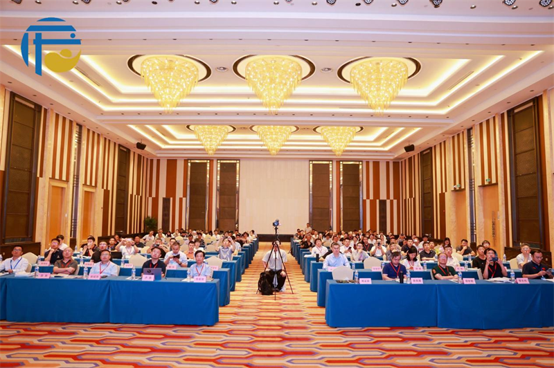 Kartu statykite miestą be atliekų