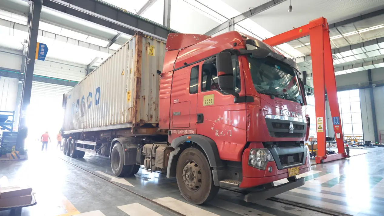 Projekto siuntimas – Quangong Corporation visiškai automatizuota gamybos linija ZN1000-2C iškeliauja į Pietryčių Aziją