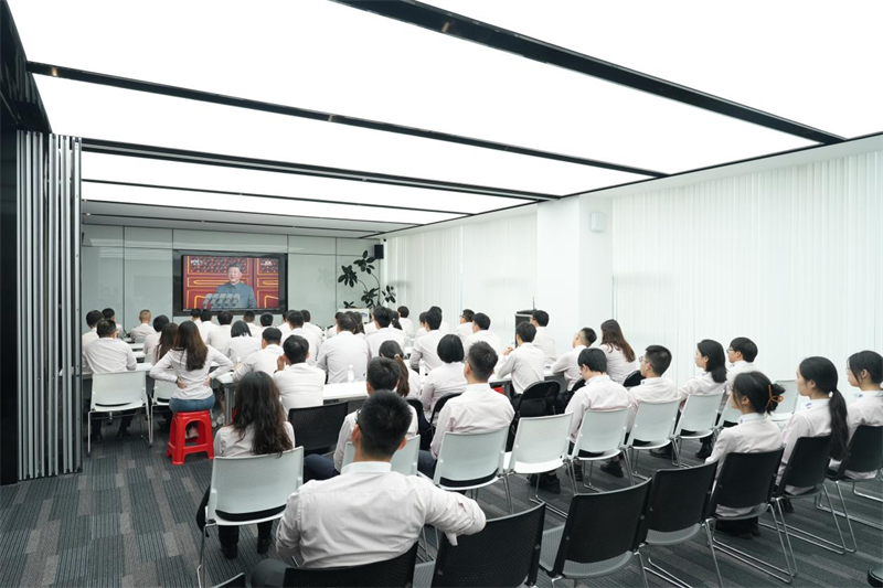 Dešimt metų pakilimų ir nuosmukių, 1,4 milijardo žmonių širdžių – QGM dalijasi šlove su Tėvyne